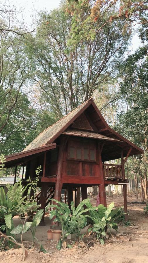 Insight Hostel Chiang Mai Buitenkant foto