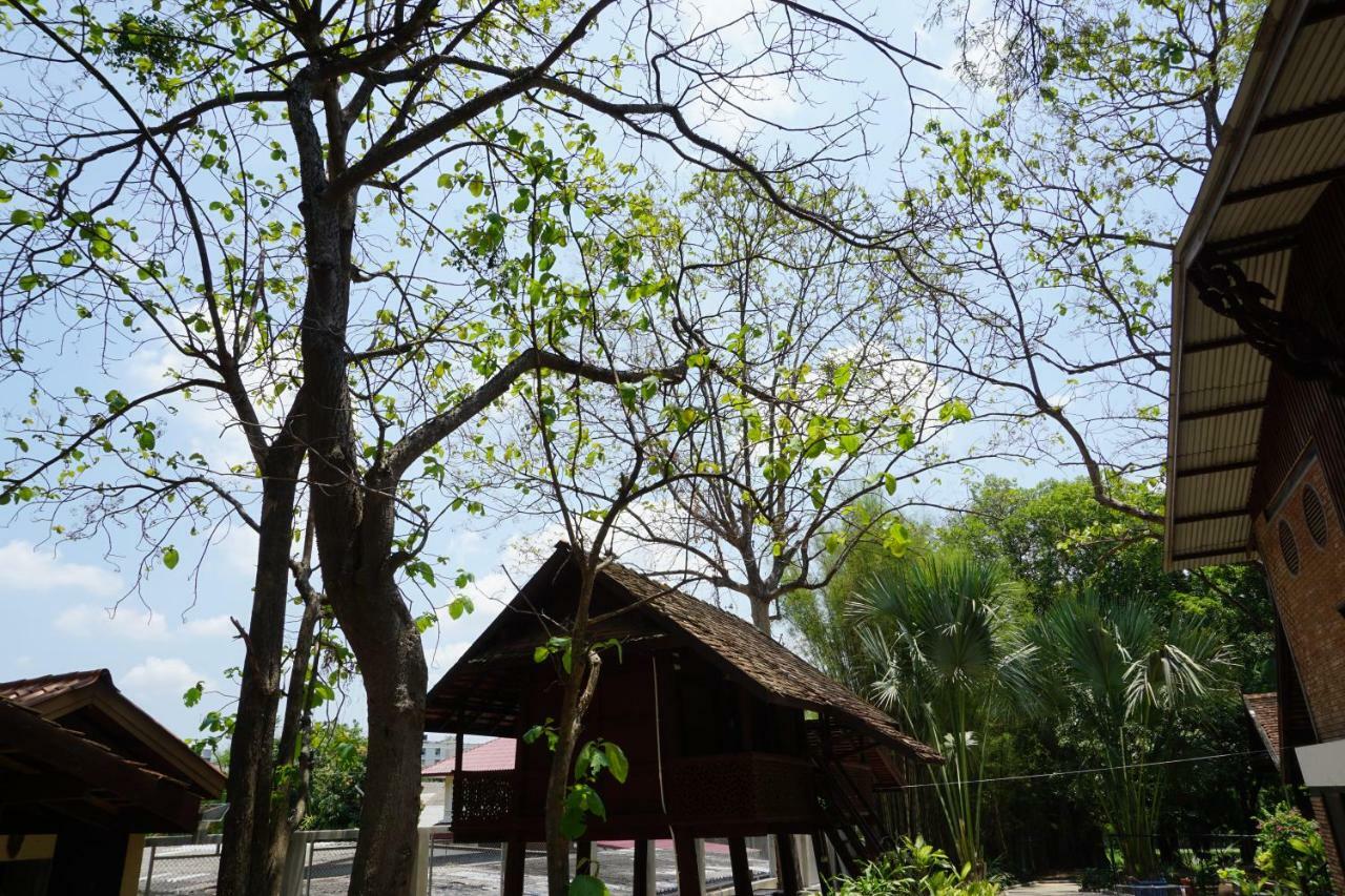 Insight Hostel Chiang Mai Buitenkant foto