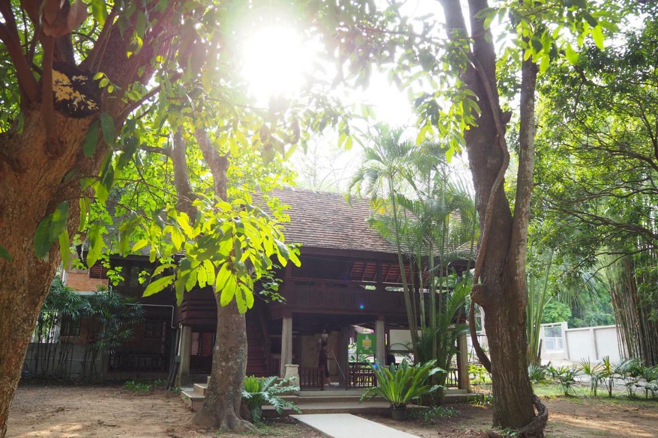 Insight Hostel Chiang Mai Buitenkant foto