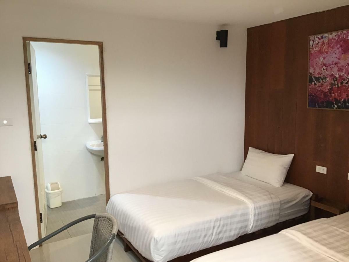 Insight Hostel Chiang Mai Buitenkant foto